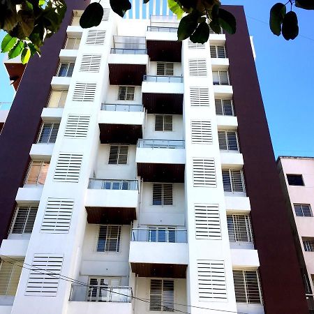 Veridical Hospitality, Baner - Pune Bed & Breakfast Bagian luar foto