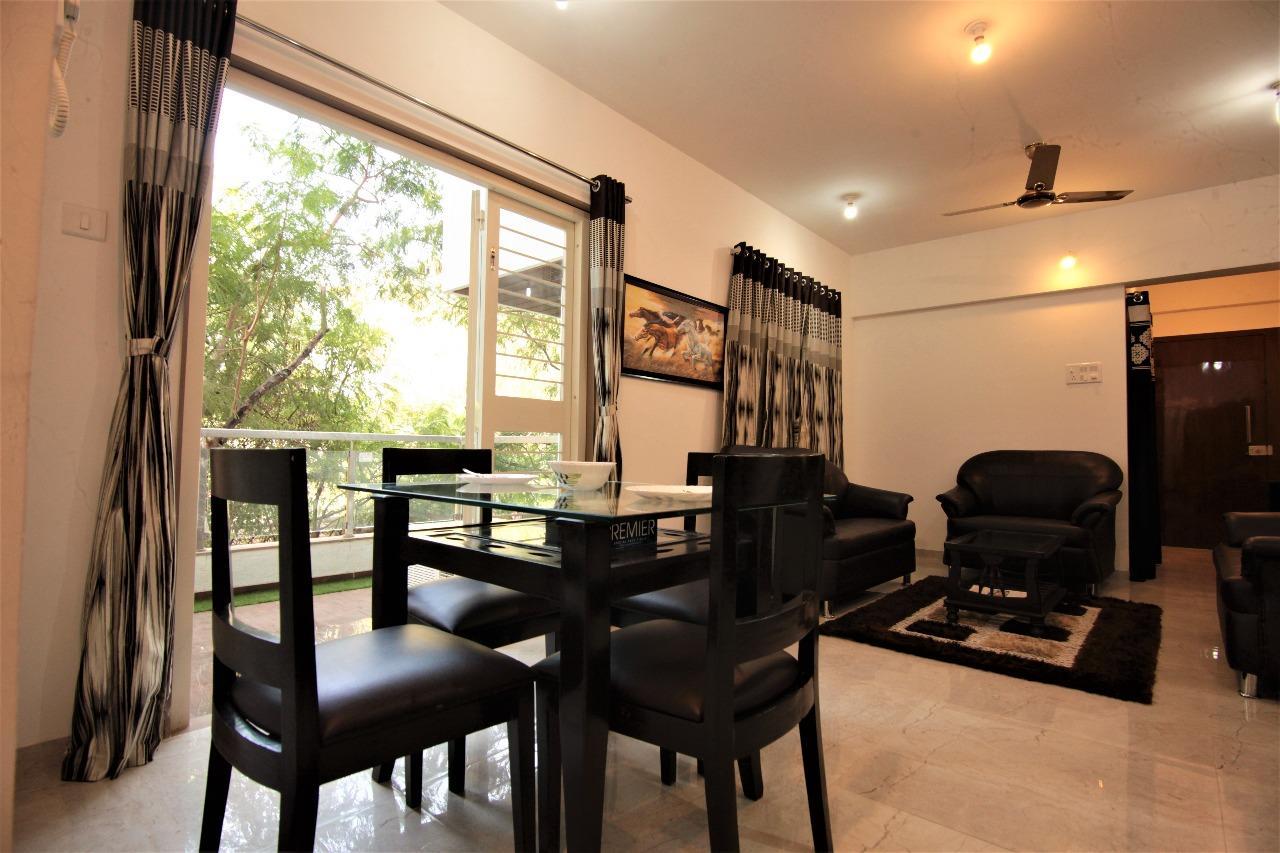 Veridical Hospitality, Baner - Pune Bed & Breakfast Bagian luar foto