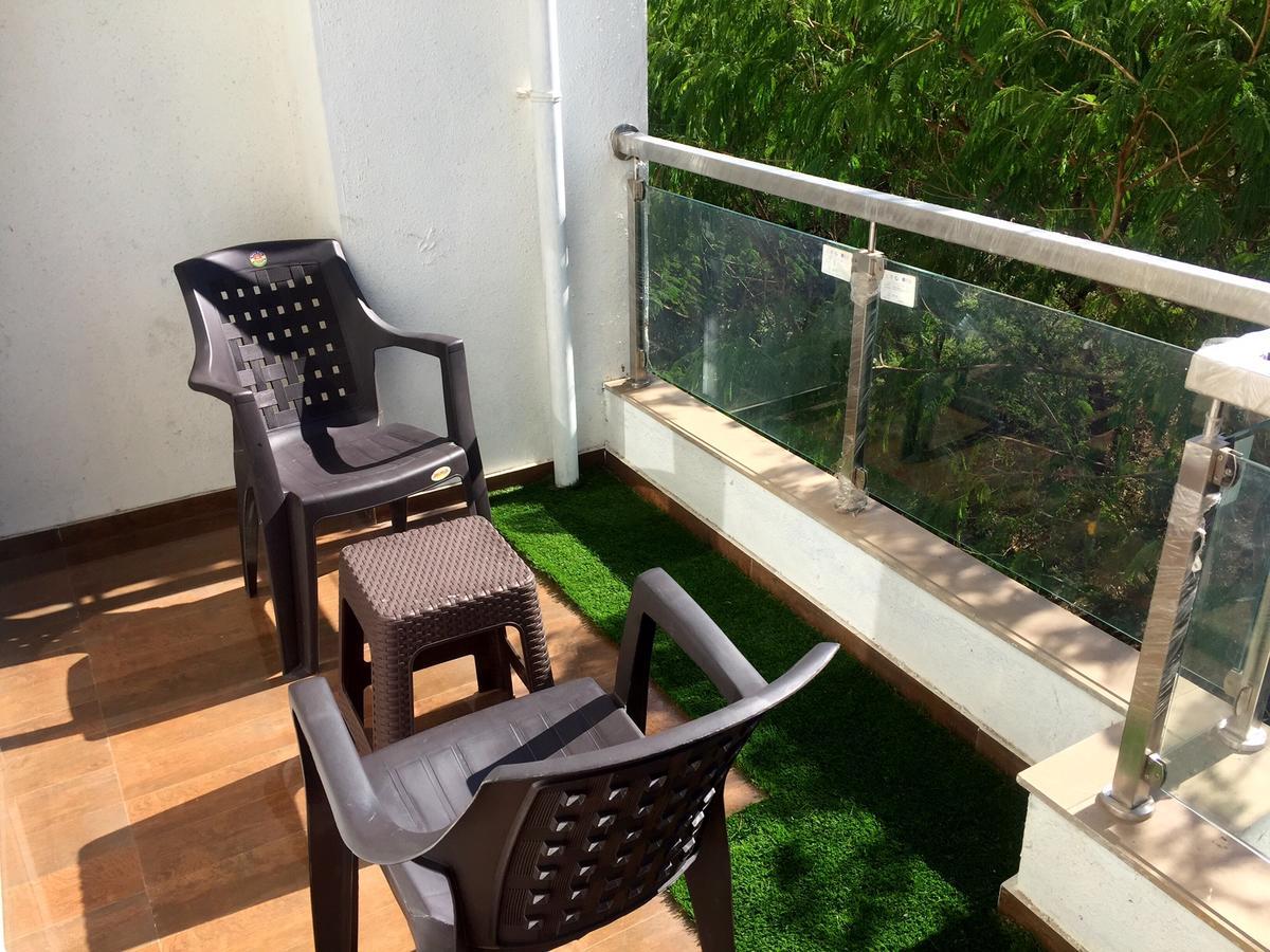 Veridical Hospitality, Baner - Pune Bed & Breakfast Bagian luar foto